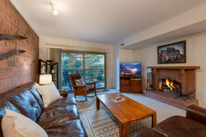 4-Min Walk to Town Lift - 2BR with Hot Tub Access at Park Station 146